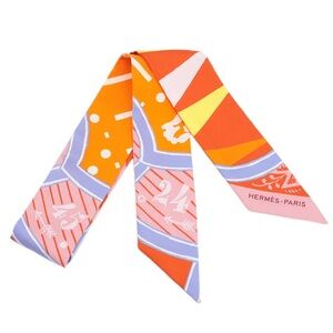 Hermes Twilly in Jeu de Soie (Rose/Orange) 100% Silk